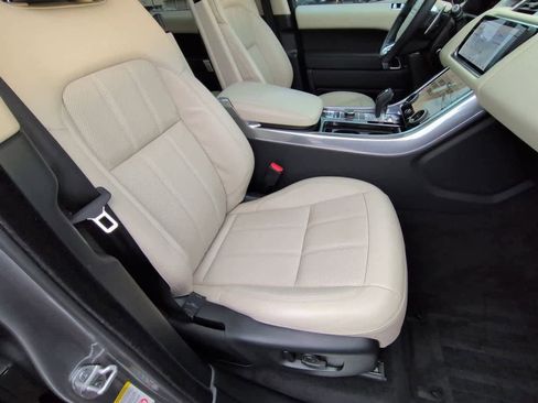 Certified 2022 Land Rover Range Rover Sport HSE Silver Edition image 23