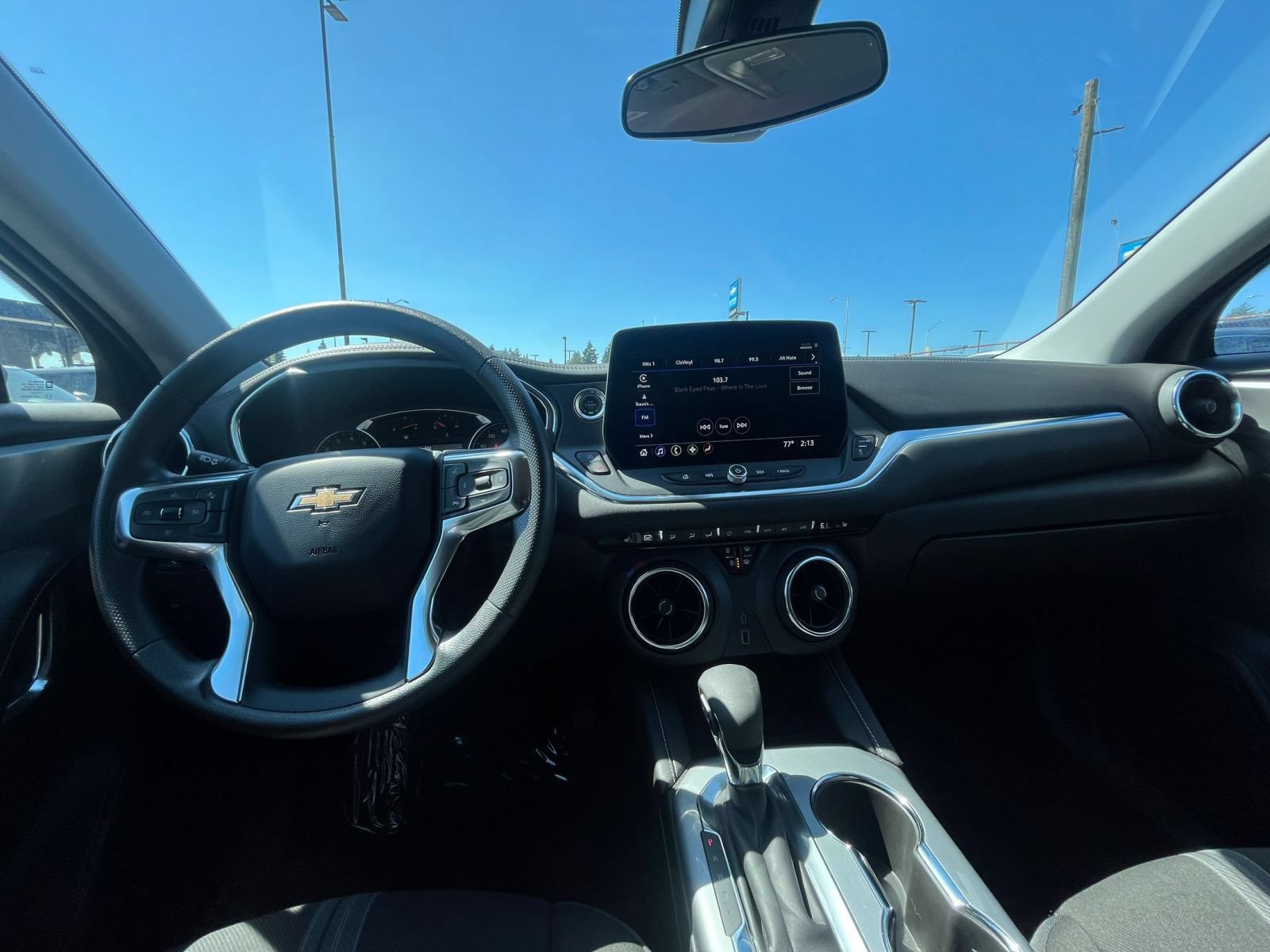Used 2025 Chevrolet Blazer LT FWD image 33