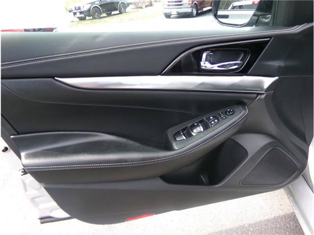 Used 2022 Nissan Maxima SV w/ Floor Mat Group FWD image 2