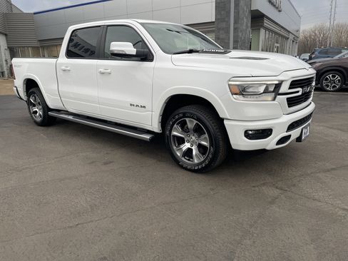 Used 2022 RAM 1500 Laramie w/ Sport Appearance Package image 9