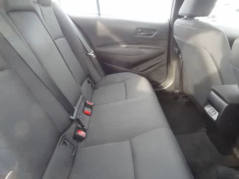 Used 2025 Toyota Corolla LE image 13