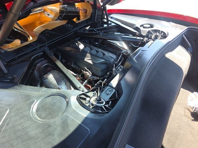 Used 2025 Chevrolet Corvette Stingray Premium Cpe w/ Z51 Performance Package RWD image 29