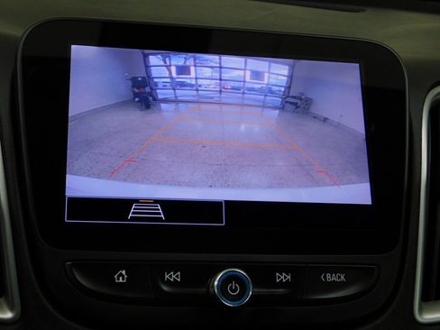 Used 2022 Chevrolet Malibu LT image 50