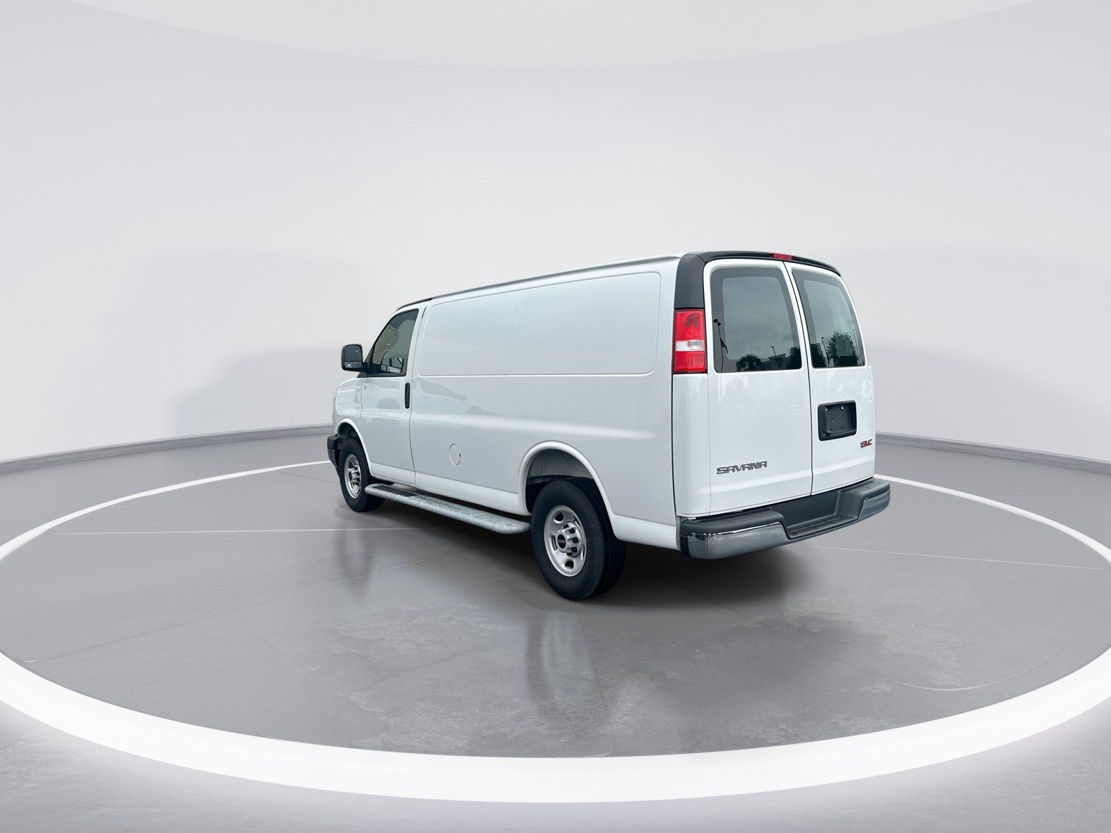 Used 2025 GMC Savana 2500 w/ Driver Convenience Package RWD image 7