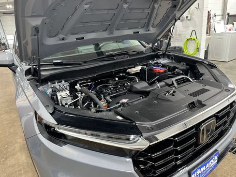 Used 2024 Honda CR-V EX-L image 41