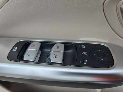 New 2025 Mercedes-Benz C 300 Sedan image 27