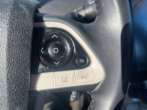 Used 2017 Toyota Prius Prime Premium image 12