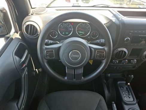 Used 2017 Jeep Wrangler Unlimited Sport AWD/4WD image 14