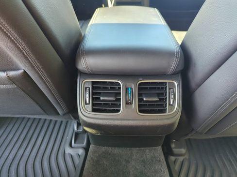 Used 2014 Acura RLX image 19