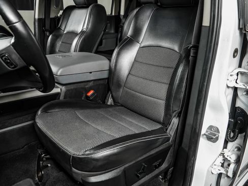 Used 2017 RAM 1500 Lone Star RWD image 29