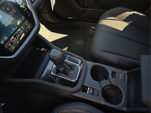 New 2025 Subaru Forester Limited image 21