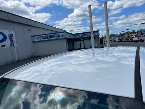 Used 2022 Chevrolet Colorado W/T RWD image 12