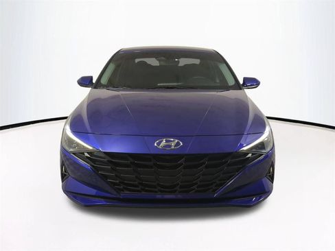 Used 2022 Hyundai Elantra SEL FWD image 3