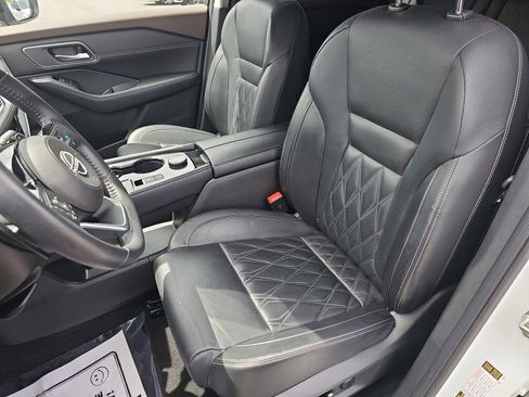 Used 2023 Nissan Rogue Platinum w/ Platinum Premium Package AWD/4WD image 17