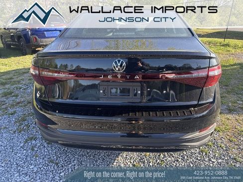 New 2026 Volkswagen Jetta Sport FWD image 5
