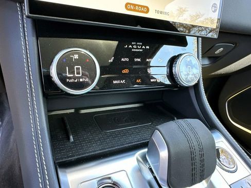 Used 2026 Jaguar F-PACE R-Dynamic S AWD/4WD image 24