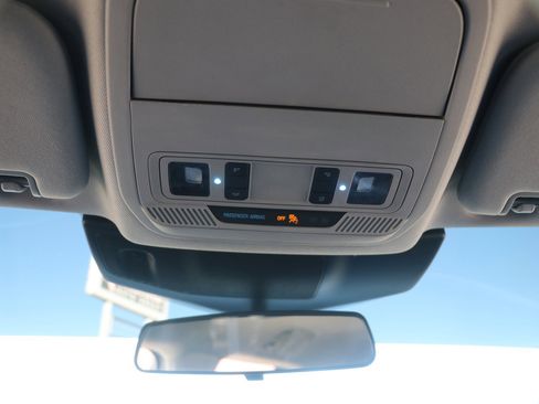 Used 2021 Ford Explorer XLT w/ Equipment Group 202A image 24