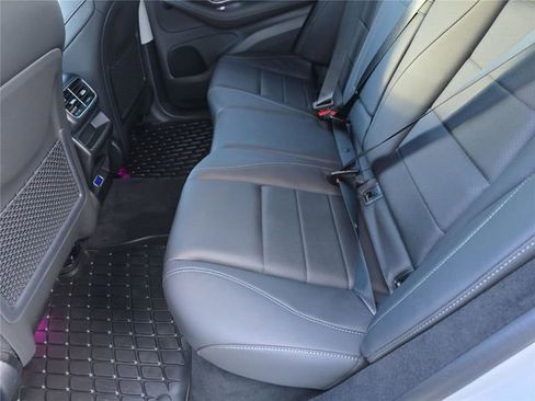 New 2026 Mercedes-Benz GLE 450e 4MATIC image 17