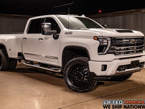 Used 2024 Chevrolet Silverado 3500 High Country w/ Technology Package image 1