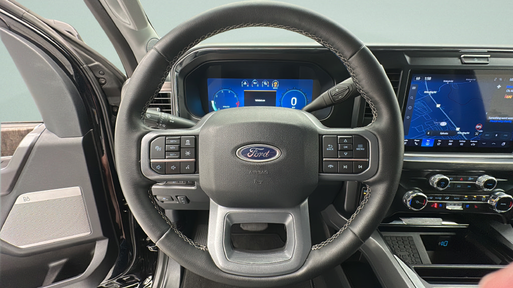 Used 2025 Ford F250 Lariat w/ Lariat Ultimate Package AWD/4WD image 17