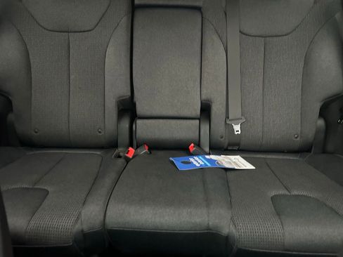 Used 2022 Hyundai Santa Fe SE image 20