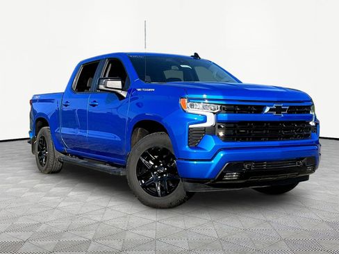 Used 2025 Chevrolet Silverado 1500 RST w/ Convenience Package II AWD/4WD image 3