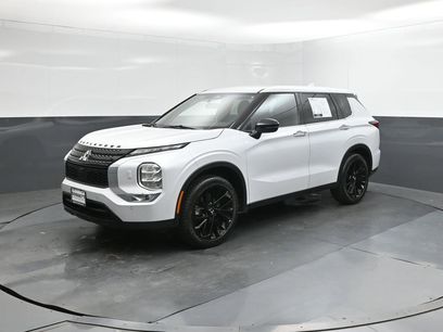 Used 2023 Mitsubishi Outlander SE Black Edition