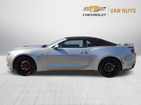 Used 2023 Chevrolet Camaro LT w/ Technology Package RWD image 8
