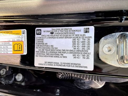 Used 2023 Chevrolet Suburban RST AWD/4WD image 22