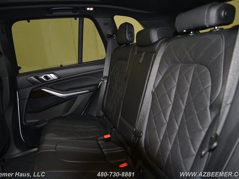 Used 2025 BMW X5 xDrive40i w/ M Sport Package AWD/4WD image 26