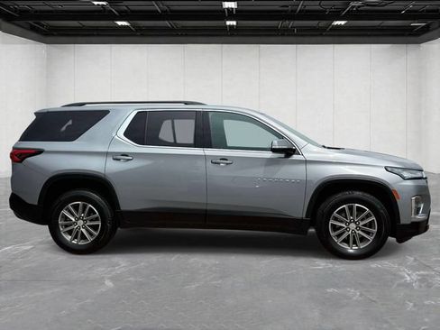 Used 2024 Chevrolet Traverse LT AWD/4WD image 4