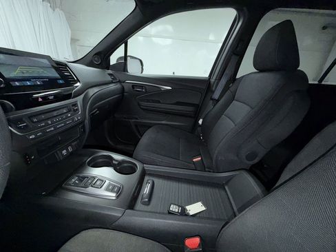 Certified 2022 Honda Pilot Sport image 21