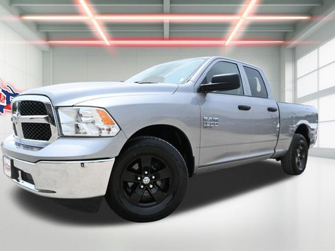 Used 2024 RAM 1500 Classic SLT RWD image 2