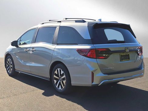 New 2026 Honda Odyssey EX-L image 5
