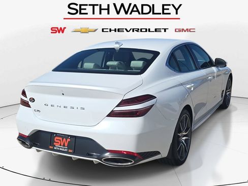 Used 2025 Genesis G70 2.5T RWD image 8