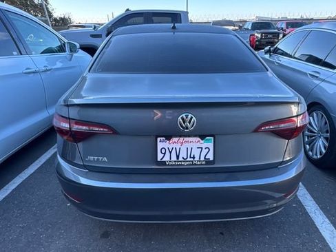 Used 2019 Volkswagen Jetta SE FWD image 6