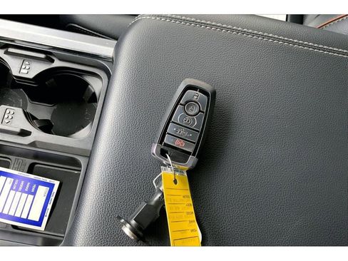 Used 2025 Ford F350 Lariat image 14