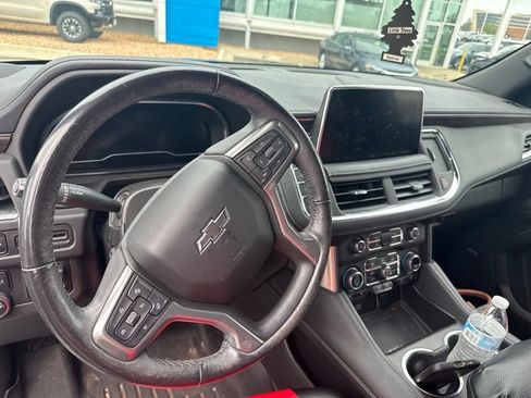 Used 2022 Chevrolet Tahoe Z71 w/ Z71 Off-Road Package AWD/4WD image 15