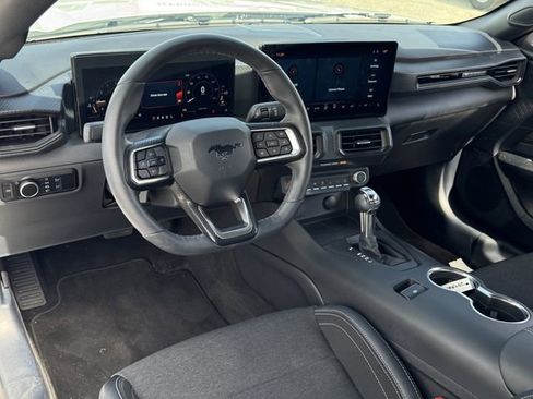 Used 2024 Ford Mustang Coupe image 10