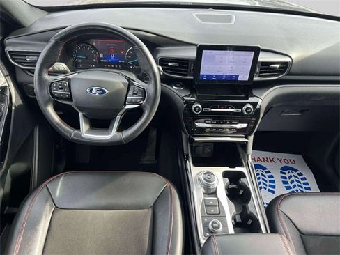 Used 2022 Ford Explorer ST-Line image 16