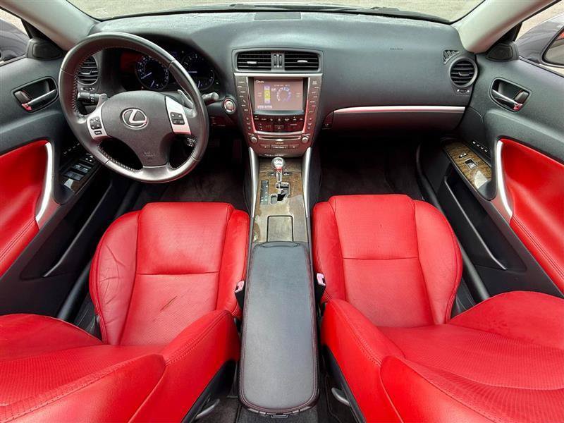 Used 2015 Lexus IS 250C w/ Luxury Package RWD image 9