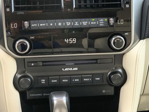 Used 2023 Lexus GX 460 Premium w/ Premium Package AWD/4WD image 29