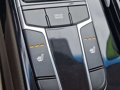 Used 2018 Kia Cadenza Premium w/ Luxury Package image 26