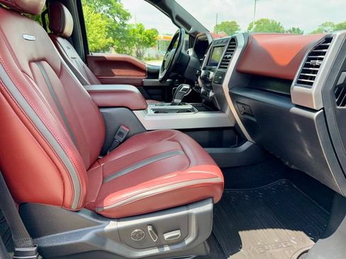 Used 2019 Ford F150 Platinum w/ Equipment Group 701A Luxury AWD/4WD image 8