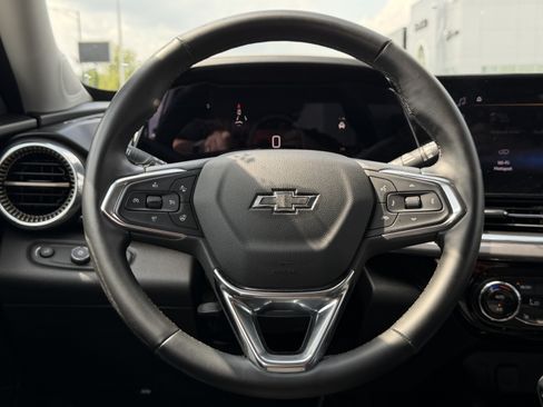 Used 2025 Chevrolet Trax ACTIV w/ Driver Confidence Package FWD image 6
