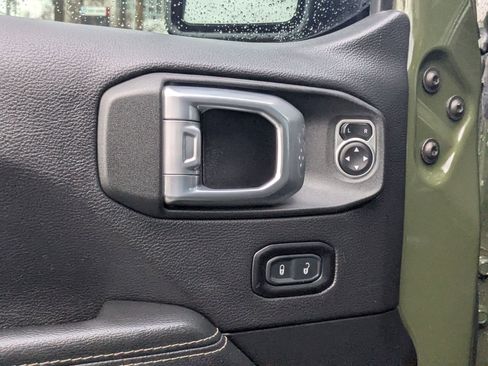 Used 2021 Jeep Gladiator Overland w/ Popular Equipment Package image 15