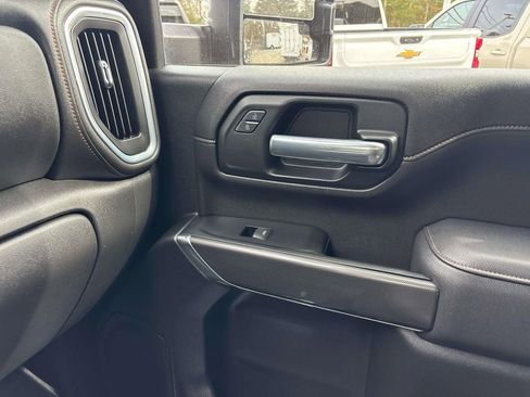 Used 2022 GMC Sierra 2500 AT4 w/ Snow Plow Prep/Camper Package image 29