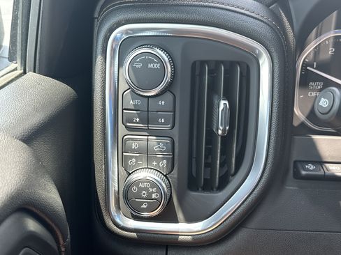 Used 2021 GMC Sierra 1500 AT4 w/ AT4 Value Package AWD/4WD image 28