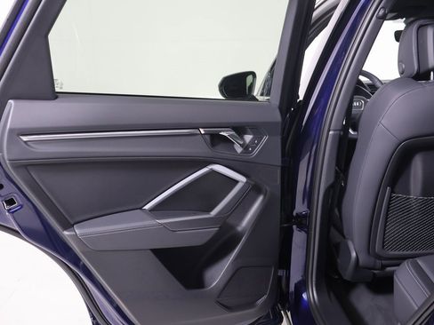 Used 2025 Audi Q3 2.0T Premium w/ Convenience Package image 24