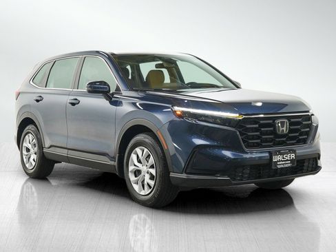Used 2024 Honda CR-V LX image 7